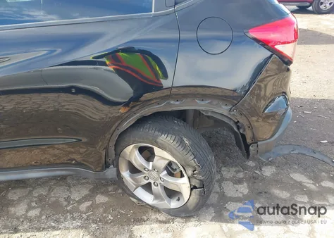 2018 Honda Hr-V Lx z USA, uszkodzony, nr VIN 3CZRU5H38JM717889